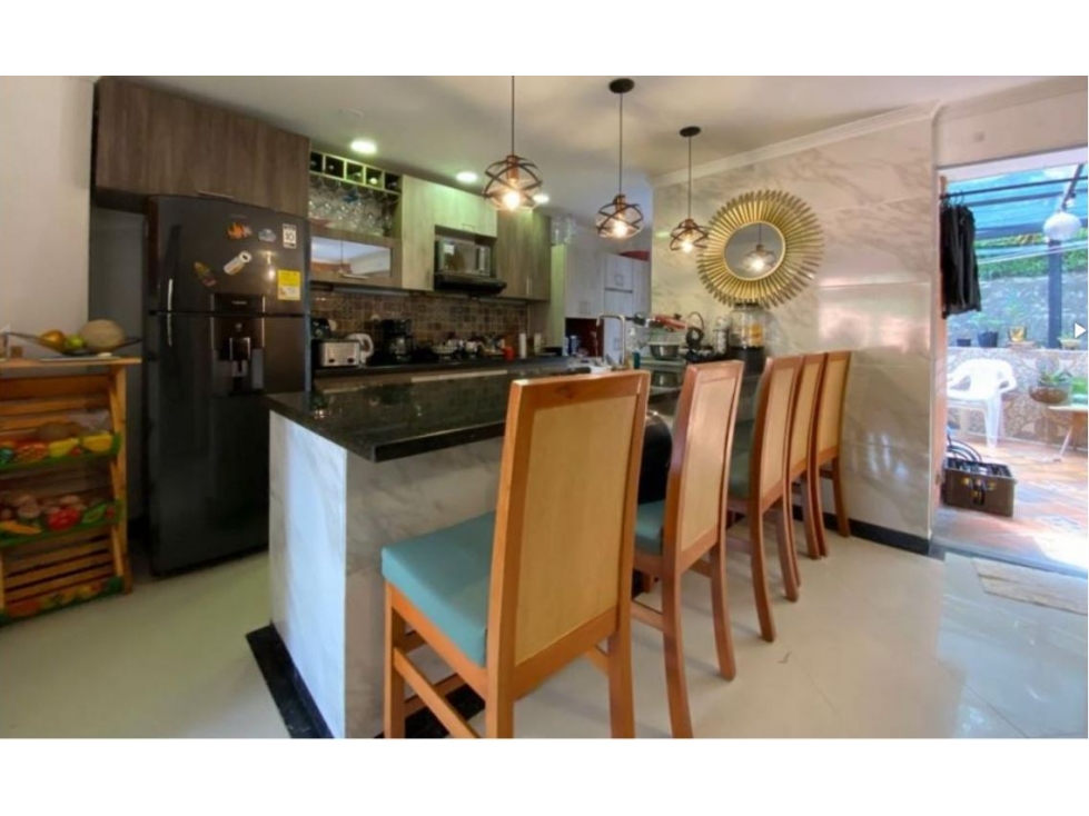 Casa para la venta en Envigado las Antillas