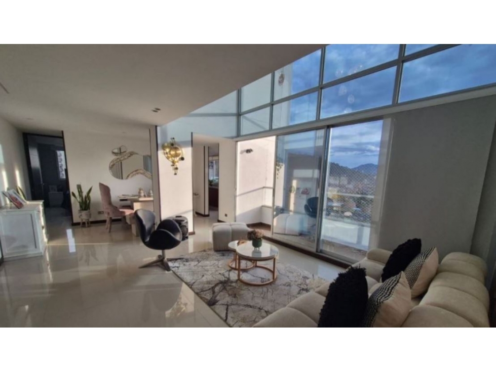Pent-house dúplex para la venta en Envigado Cumbres
