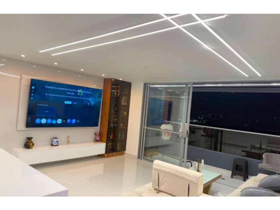 Apartamento para la venta en el Poblado Ciudad del Rio — foto 2