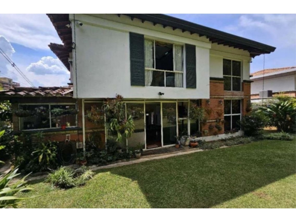 Casa para la venta en el Poblado el Tesoro