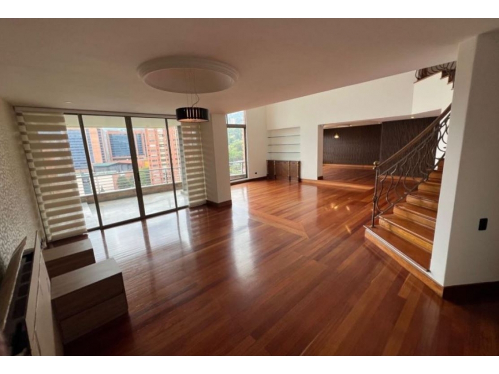 Pent-house para la venta en el Poblado el Tesoro