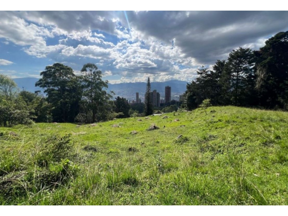 Lote para la venta en el Poblados los Balsos