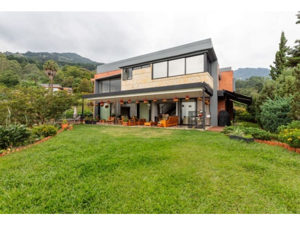 Casa para la venta en el Poblado los Balsos