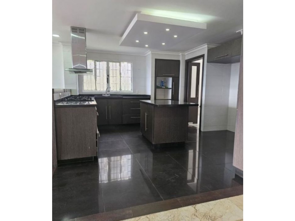 Casa para la venta en el Poblado la Calera
