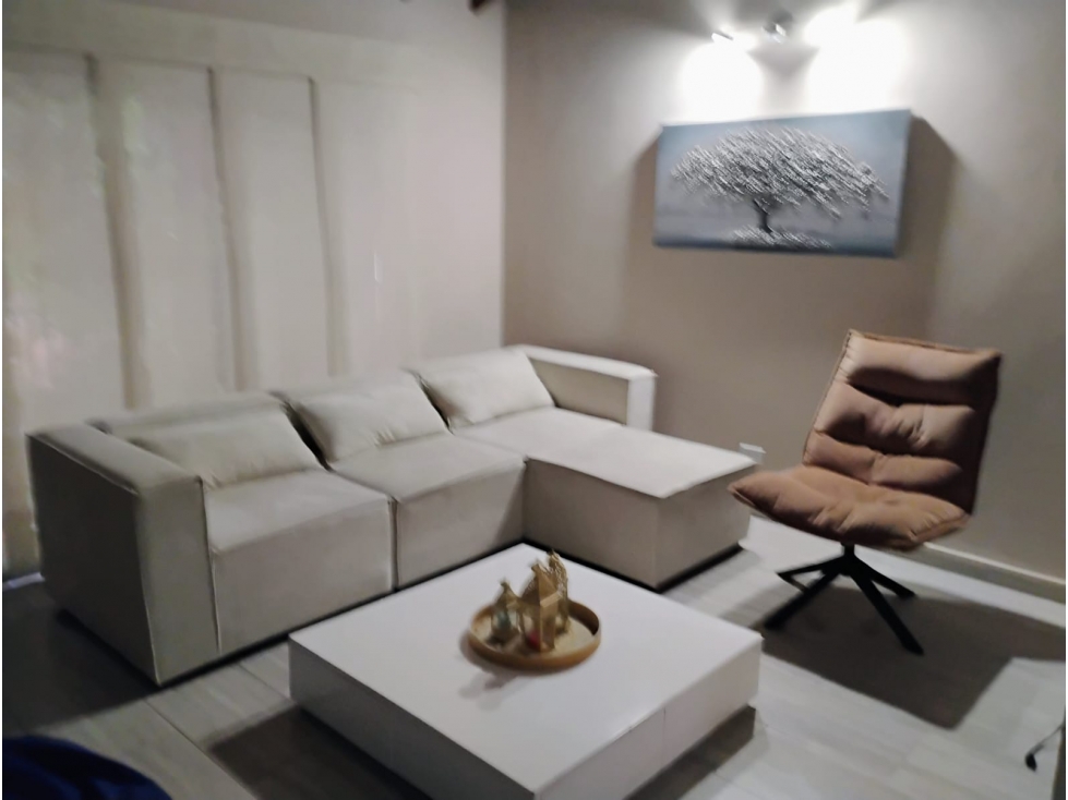 Casa para la venta en Laureles la Almería