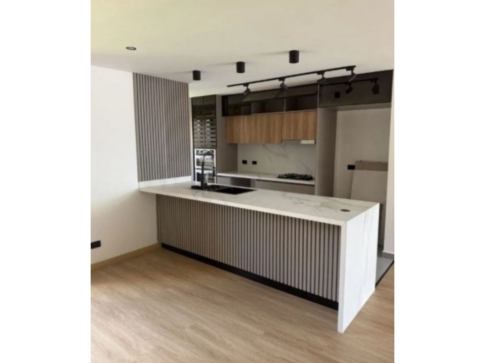 Hermoso Apartamento para la venta en el Poblado los Balsos — foto 2