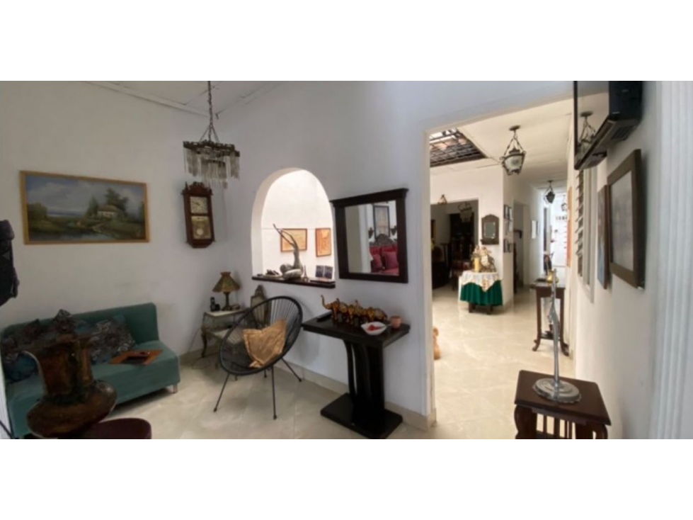 Casa unifamiliar para la venta en el Salvador Medellín