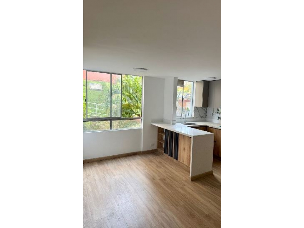 Apartamento para la venta en San Antonio de Prado — foto 2