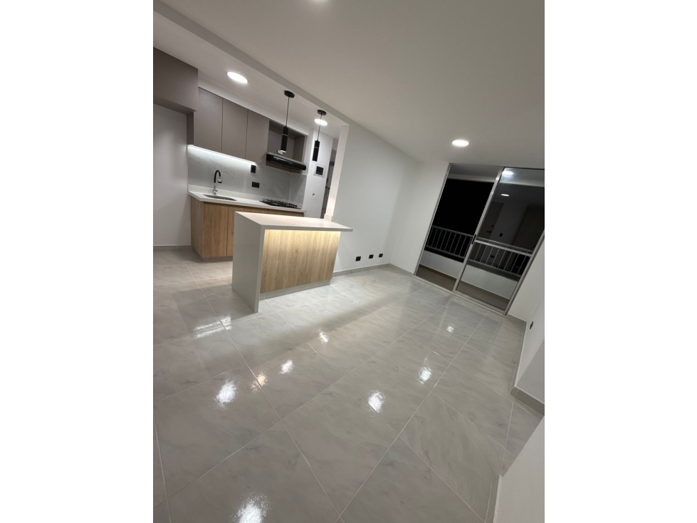 Apartamento para la venta en La Loma de San Jose, Sabaneta — foto 2
