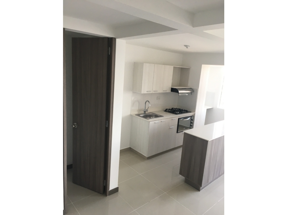 Apartamento para la venta en el Poblado sur la Estrella — foto 2