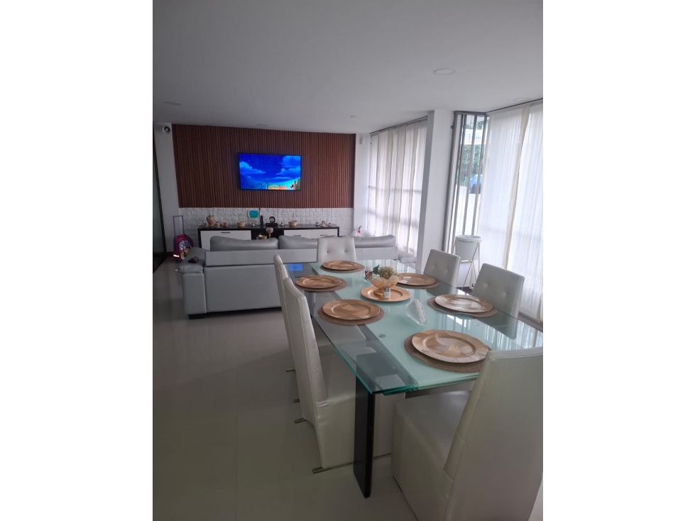 Casa unifamiliar para la venta en Envigado las Antillas