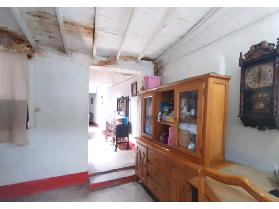 SE VENDE CASA PARA REMODELAR EN ITAGUI SECTOR PILSEN - 2