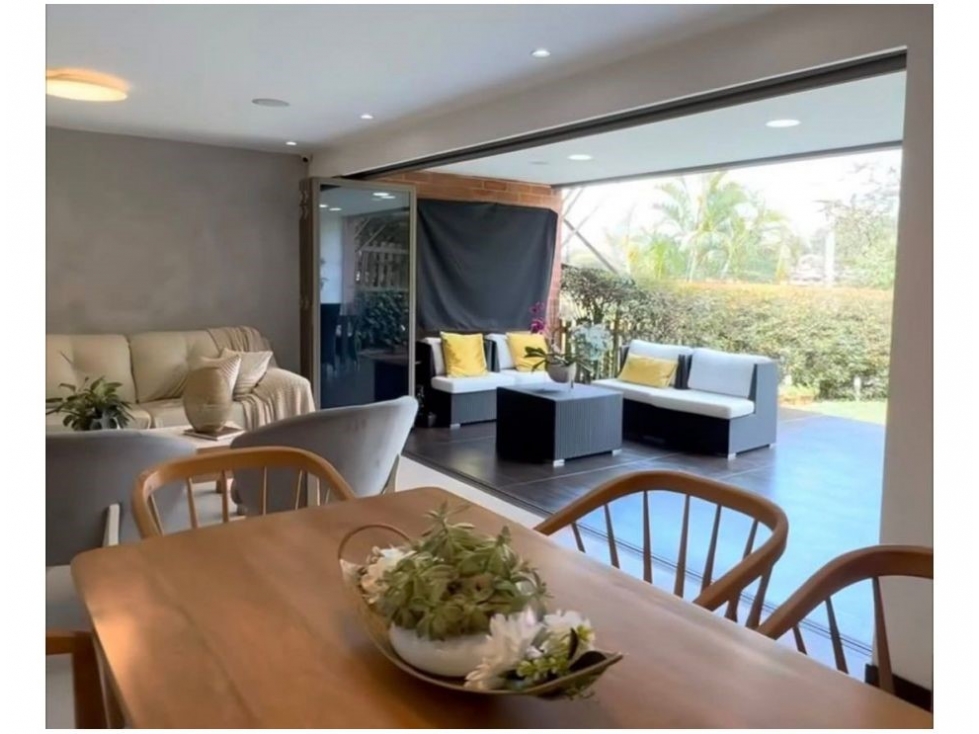Casa para la venta en Envigado Loma del Chocho — foto 2