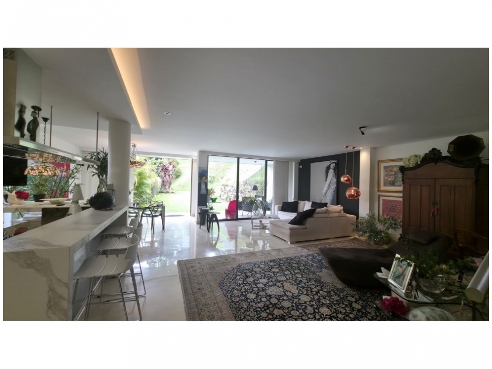 Casa para la venta en Envigado Callejas — foto 2