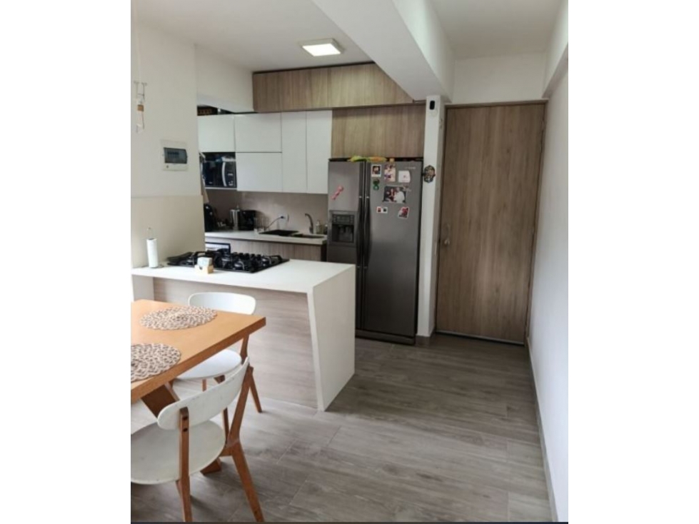 Apartamento para la venta en Sabaneta las Lomitas — foto 2
