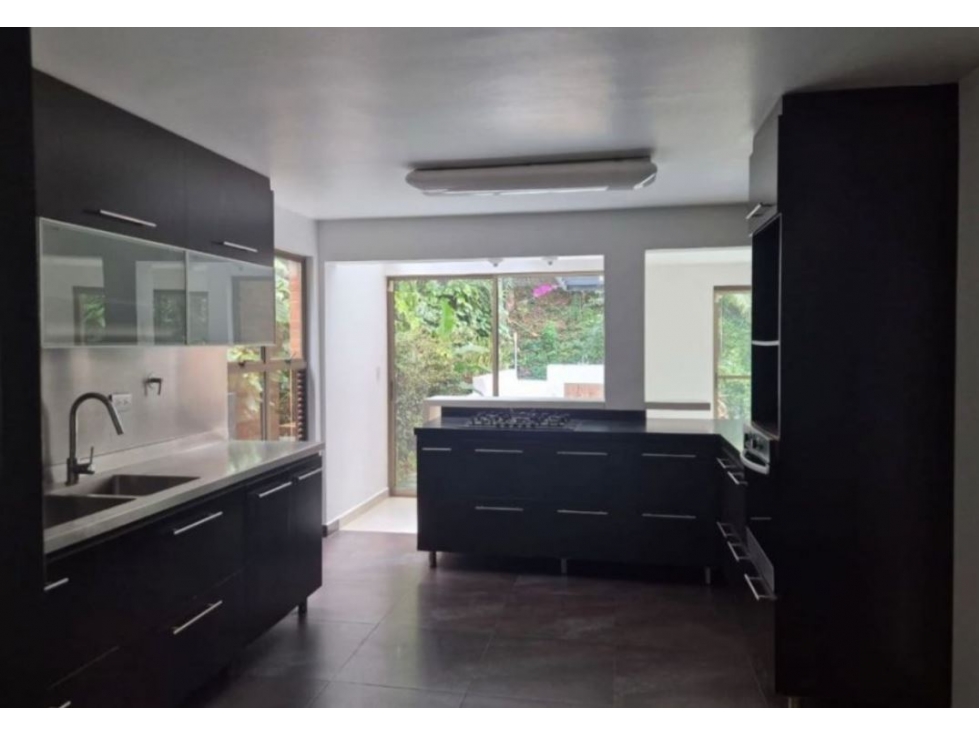 Casa para la venta en Envigado Transversal Intermedia
