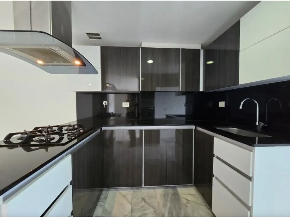Apartamento para la venta en Conquistadores