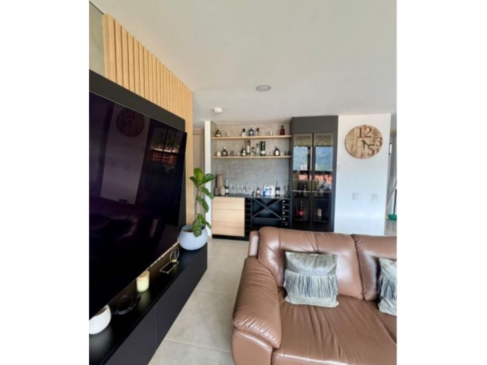 Apartamento para la venta en Envigado Loma de las Brujas — foto 2