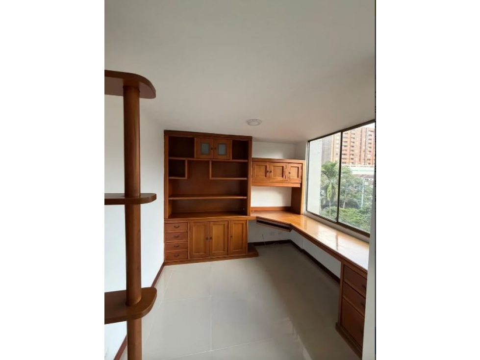 Apartamento para la venta en Envigado zona 2 — foto 2