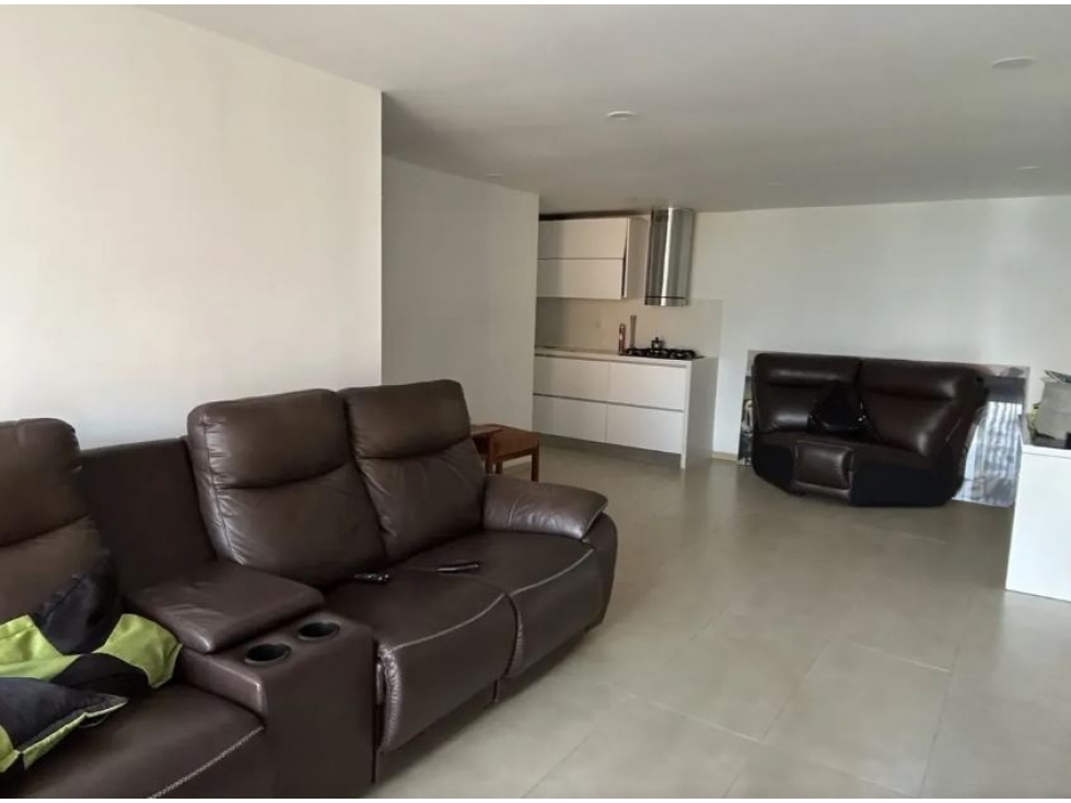 Apartamento para la venta en la Loma de los Bernal — foto 2
