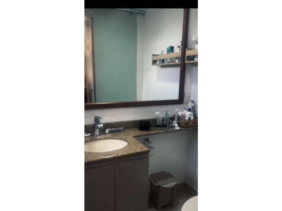 Apartamento para la venta en la Loma de los Bernal Parte Baja — foto 3