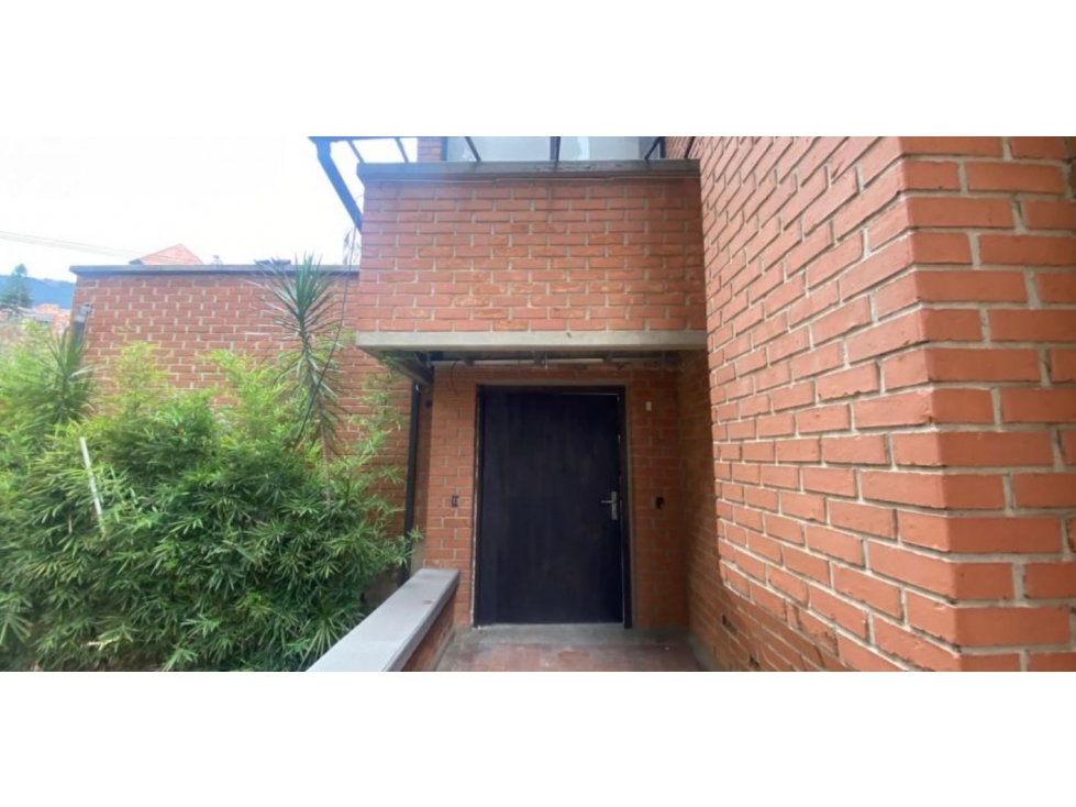 Espectacular casa para la venta en el Poblado Loma de los Gonzales — foto 3