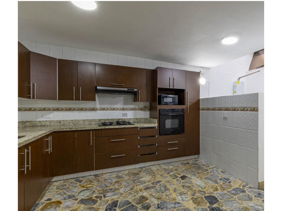 Casa para la venta en Laureles sector estadio — foto 2