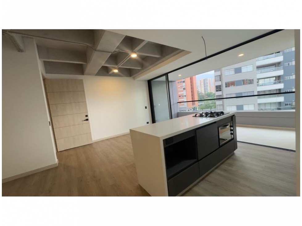 Apartamento para la venta en Envigado Loma de los Mesa