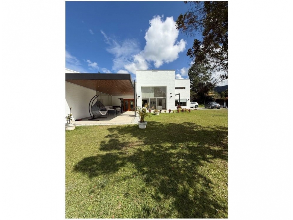 Casa para la venta en Envigado Loma del Escobero — foto 3