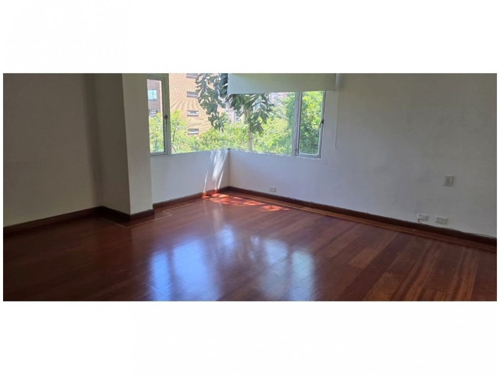 Apartamento para la venta en el Poblado Milla de Oro — foto 3