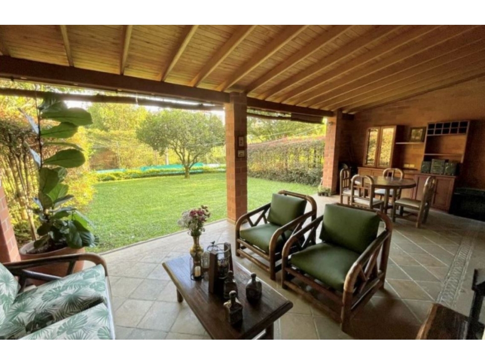 Casa para la venta en Envigado la Sebastiana
