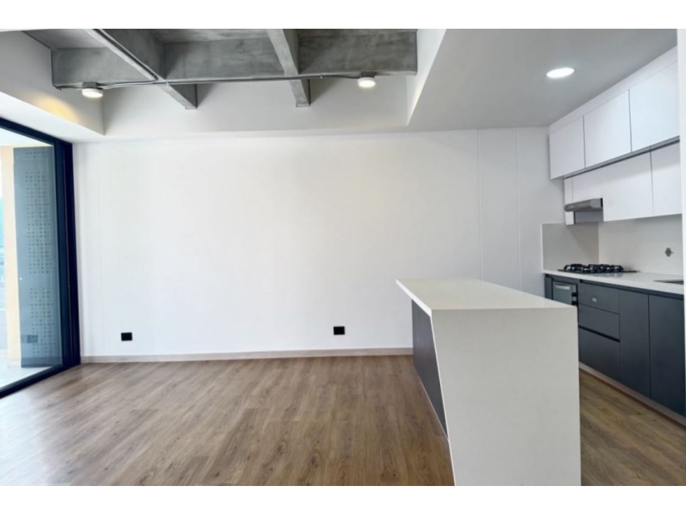 Apartamento para la venta en Envigado Loma de los Mesa — foto 3
