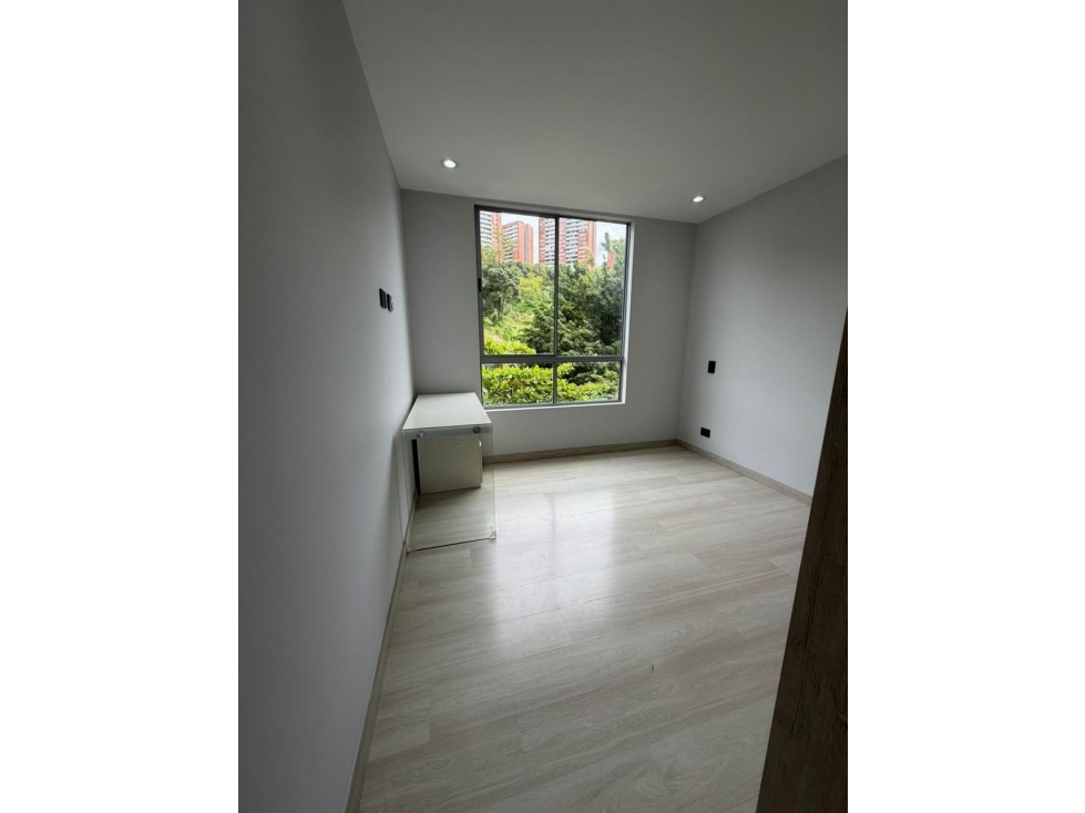 Apartamento para la venta en Envigado Loma del Escobero — foto 4