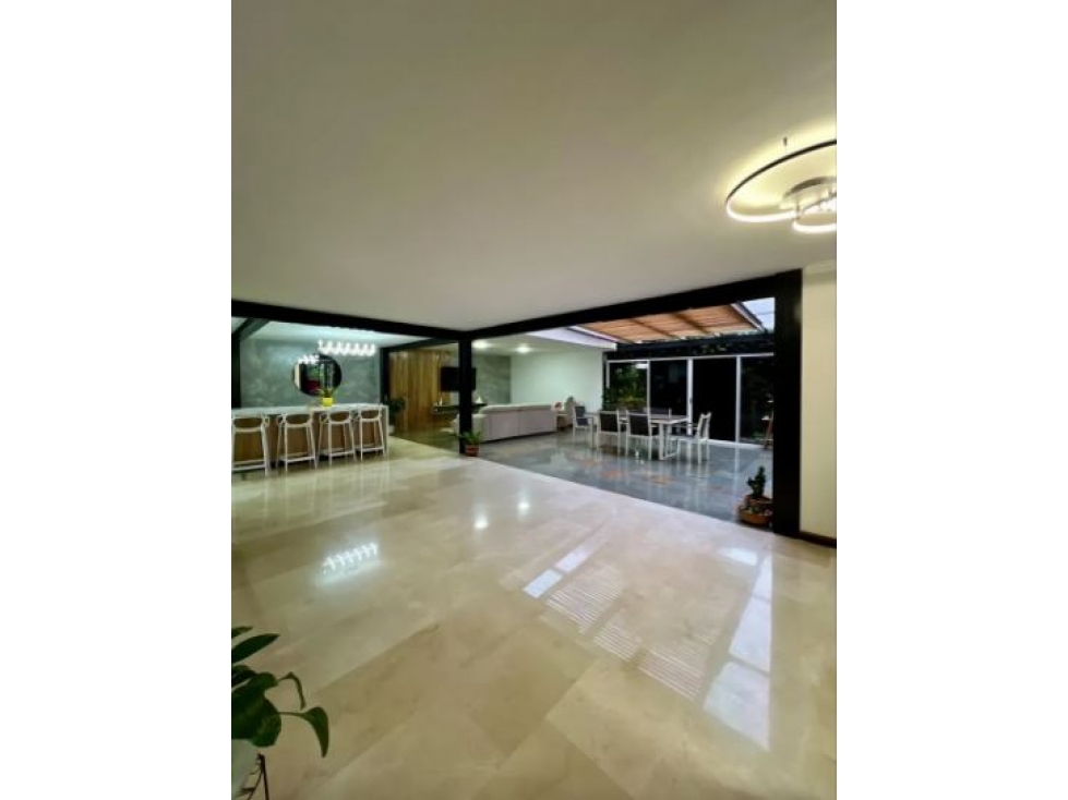 Casa para la venta en el Poblado cerca al Tesoro — foto 3