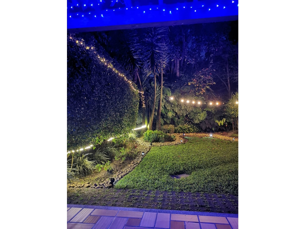 Casa para la venta en Envigado loma de las Brujas