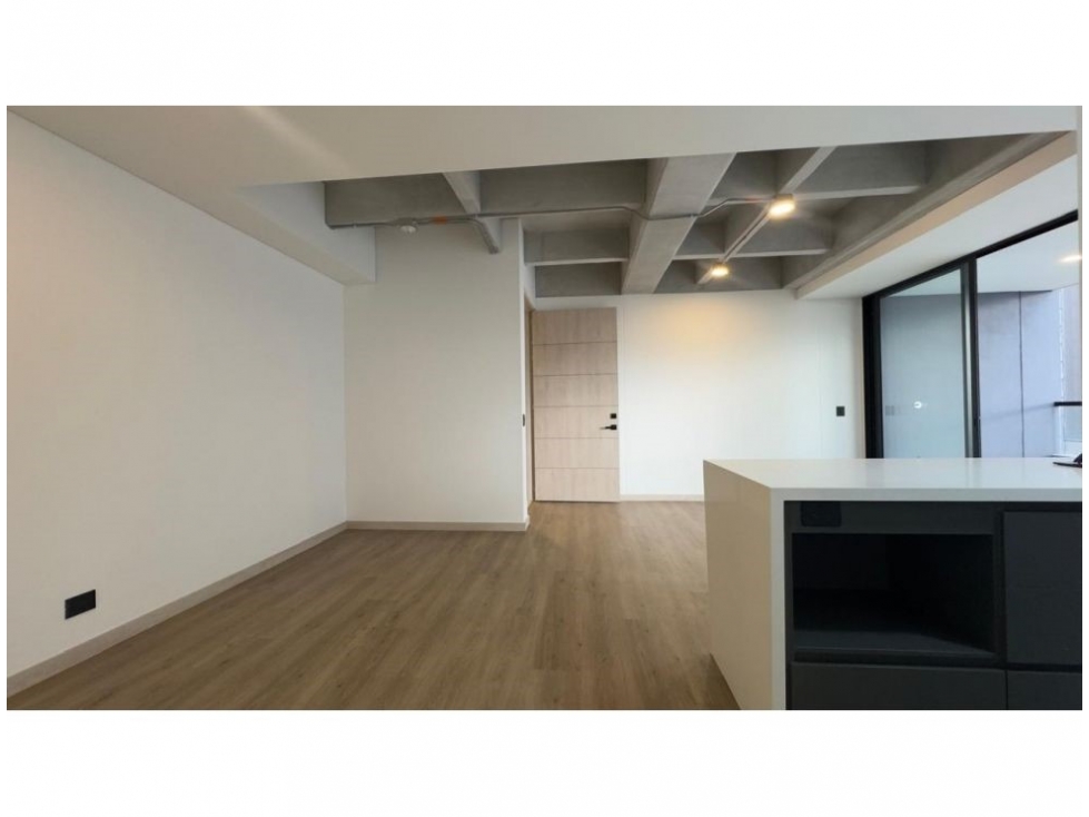 Apartamento para la venta en Envigado Loma de los Mesa — foto 4