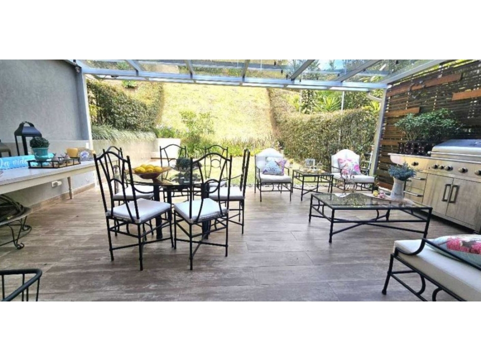 Casa para la venta en Envigado Loma del Chocho - 4