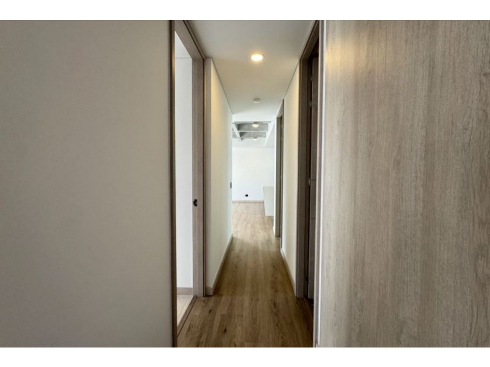 Apartamento para la venta en Envigado Loma de los Mesa — foto 5