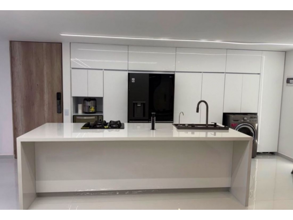 Apartamento para la venta en el Poblado Ciudad del Rio — foto 6