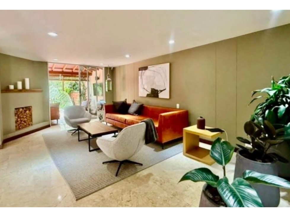 Hermosa casa con Jardín para la venta en Envigado Loma de las Brujas — foto 5