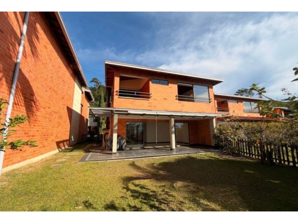 Casa para la venta en Envigado Loma del Chocho