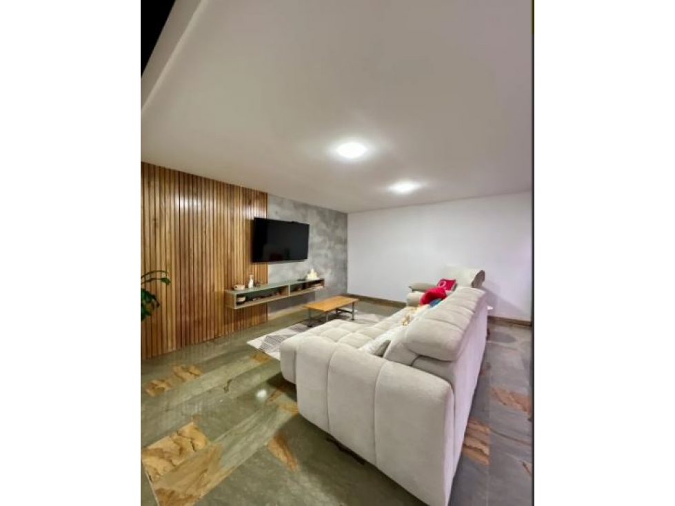 Casa para la venta en el Poblado cerca al Tesoro — foto 5