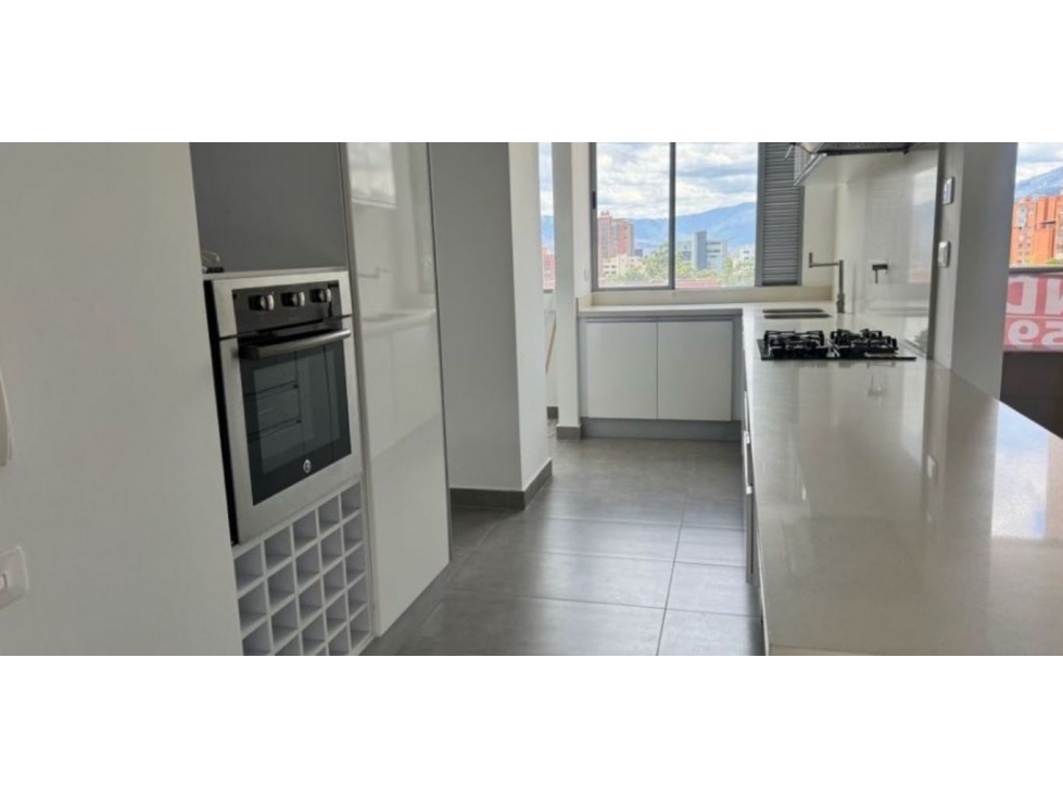 Apartamento para la venta en Envigado Loma de Benedictinos — foto 2