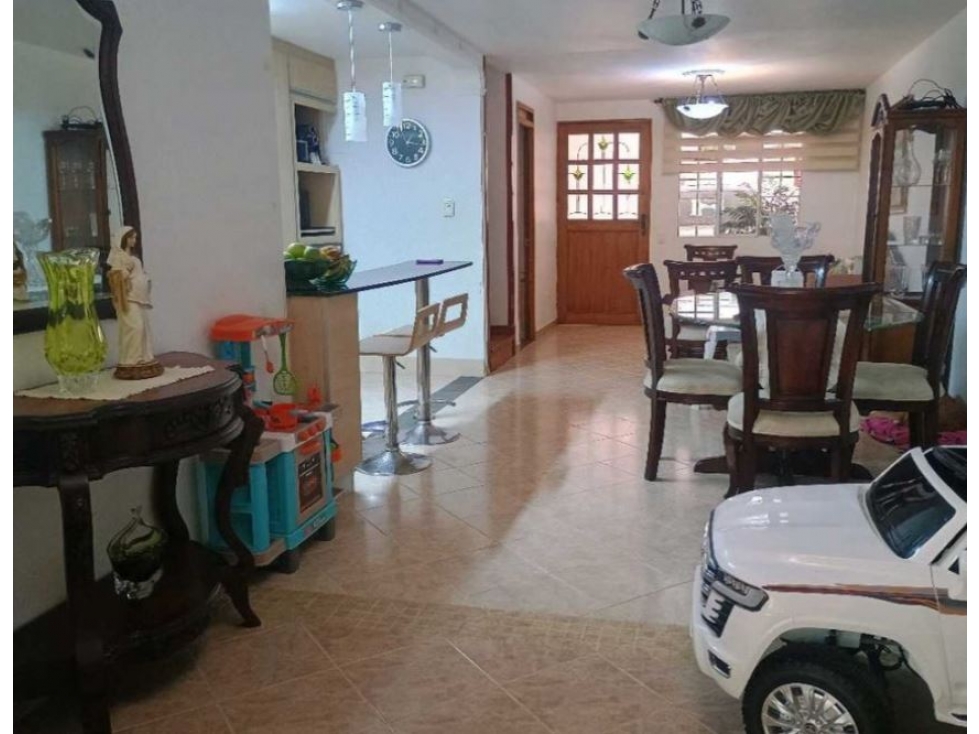 Casa unifamiliar de 3 niveles para la venta en Belen la Mota — foto 5