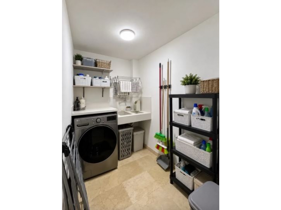 Casa para la venta en el Poblado cerca al Tesoro — foto 6