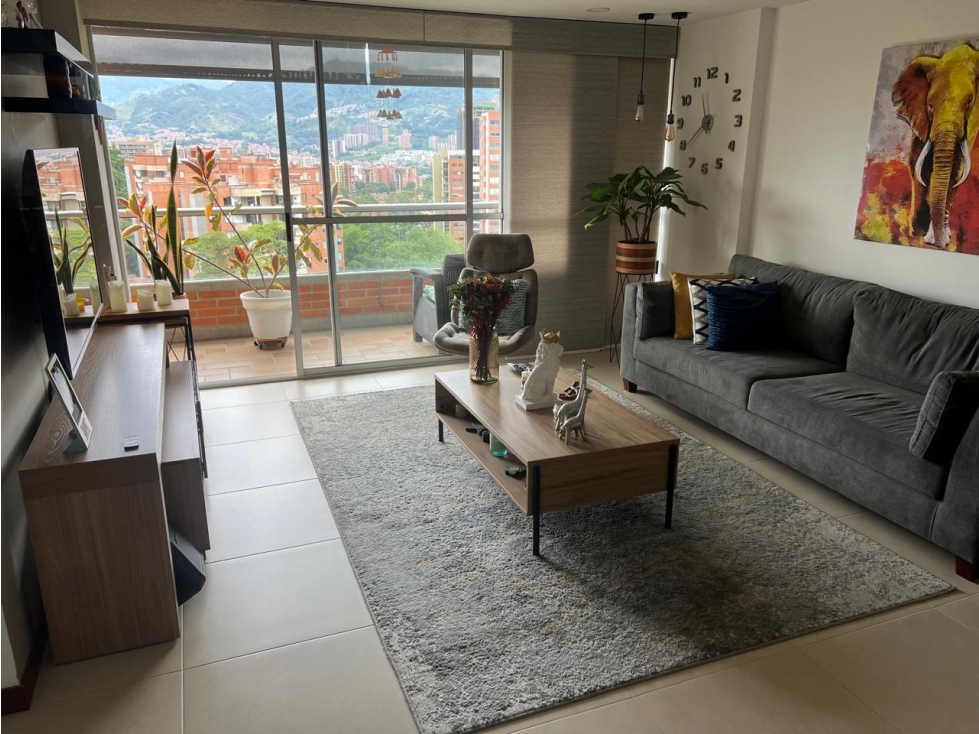 Apartamento para la venta en Envigado Loma Benedictinos