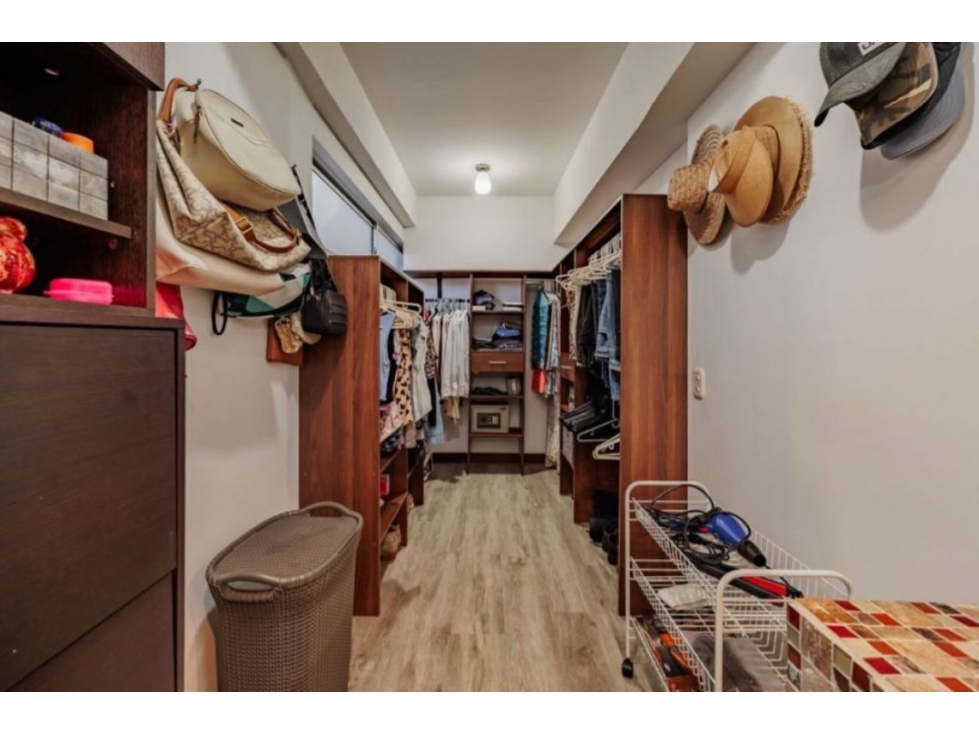 Apartamento para la venta en Envigado Loma del Escobero — foto 3