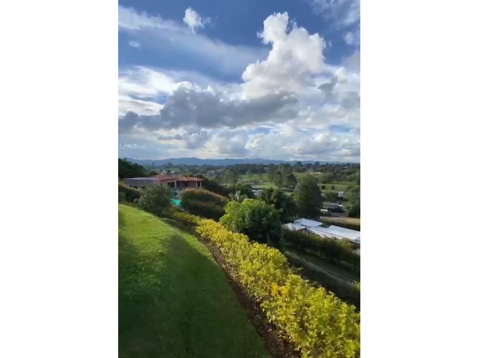 SE VENDE CASA CAMPESTRE