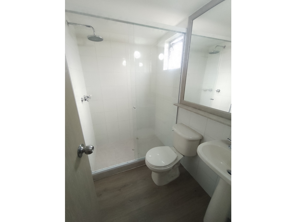 SE ARRIENDA APARTAMENTO POR LA AGUACATALA — foto 6
