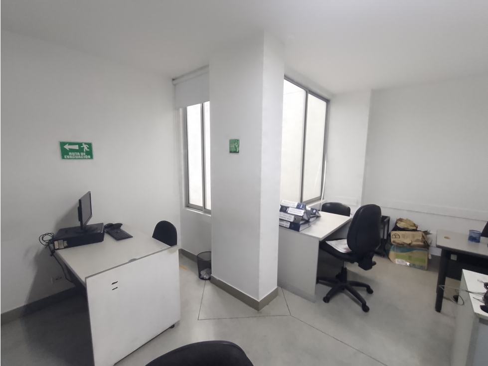 SE VENDE O SE RENTA LOCAL COMERCIAL O BODEGA PARQUE BELEN — foto 6